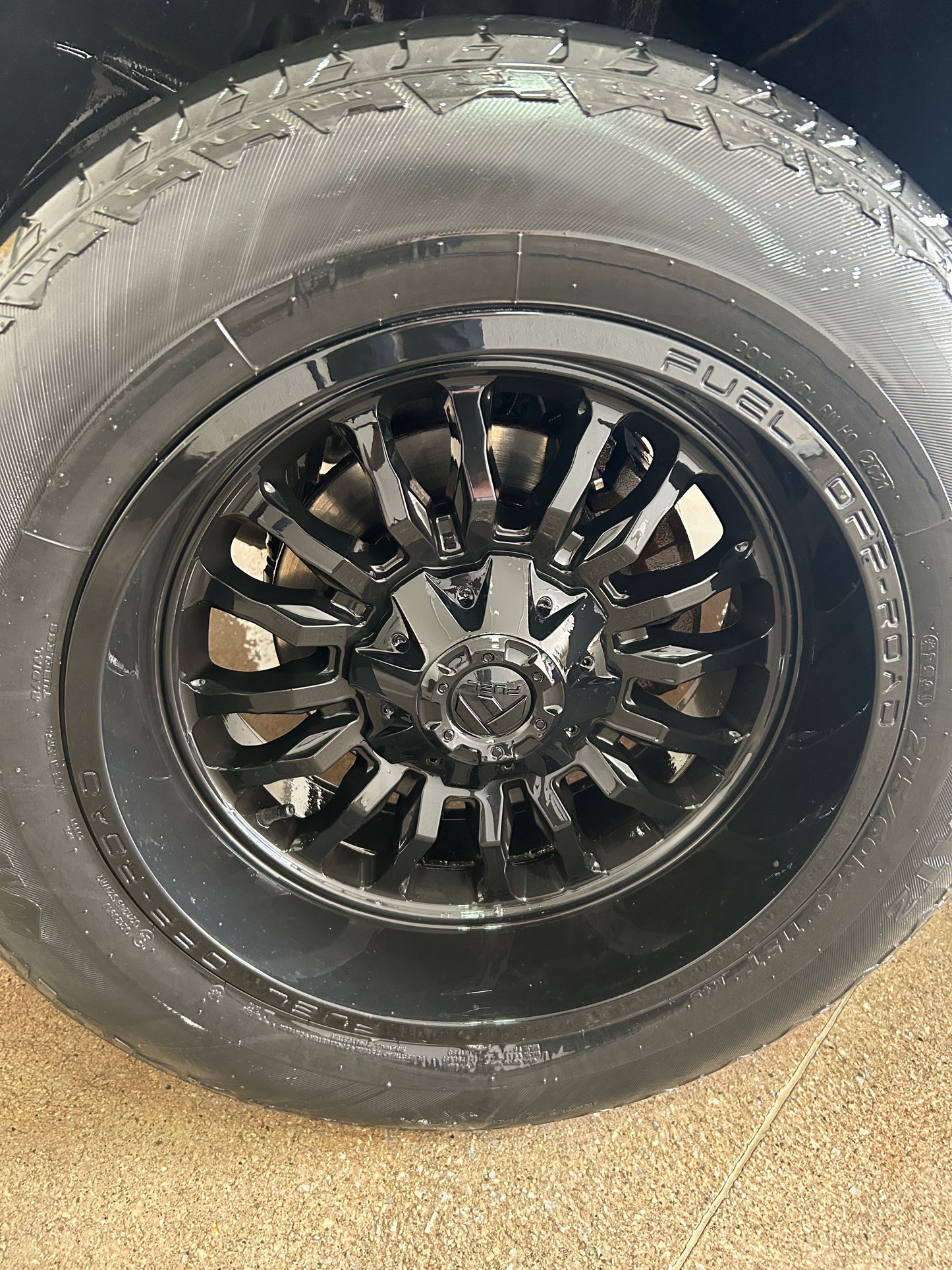 SLIGHTLY USED FUEL ARC 5X139.7