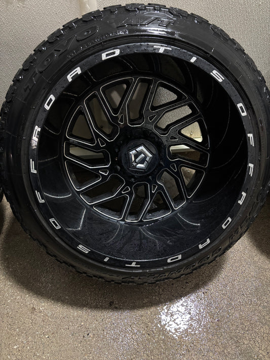 USED TIS 22x14 5 Bolt Ram